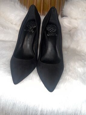 Vince Camuto Black Pointed Toe Suede Pumps